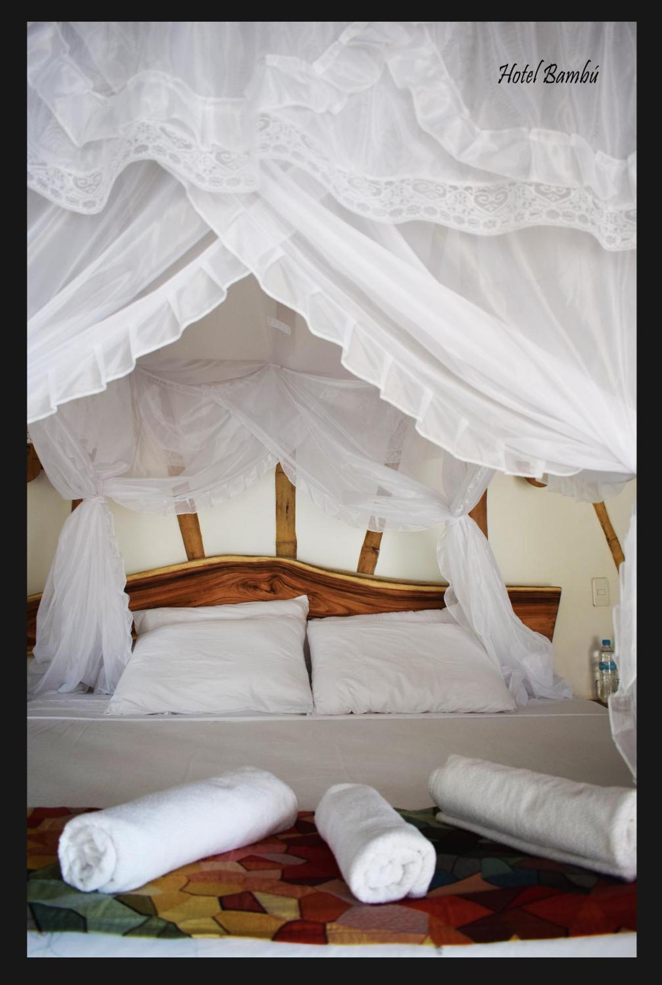 Hotel Bambu Canoa Quarto foto